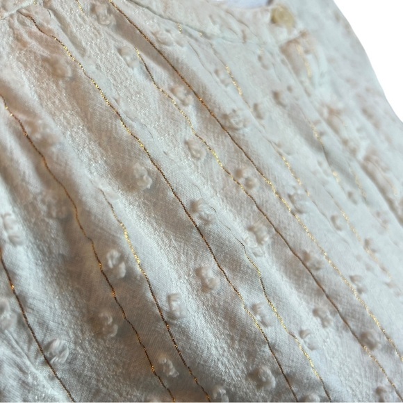 Croft & Barrow Blouse Womens Size Medium Button Up Nubby Gold Metalic Threading - Picture 4 of 9